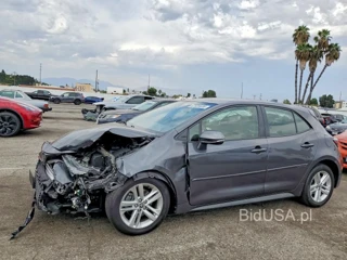 TOYOTA COROLLA HATCHBACK SE