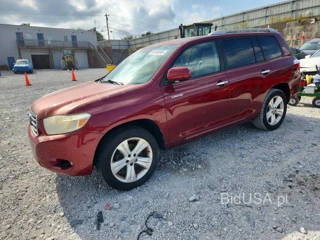 TOYOTA HIGHLANDER LIMITED
