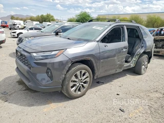 TOYOTA RAV4 XLE PREMIUM