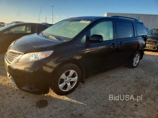 TOYOTA SIENNA LE