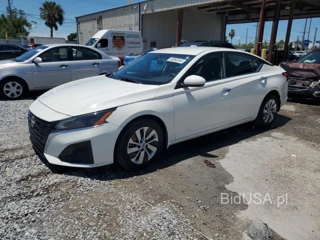 NISSAN ALTIMA S