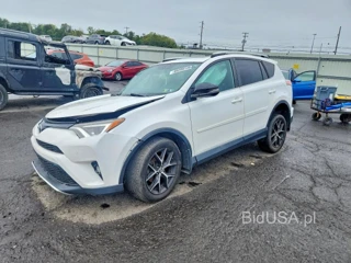 TOYOTA RAV4 SE