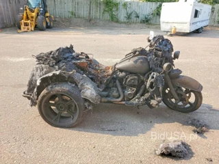 HARLEY-DAVIDSON FLHTCUTG