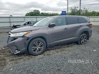 TOYOTA HIGHLANDER LE