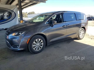 CHRYSLER PACIFICA TOURING PLUS