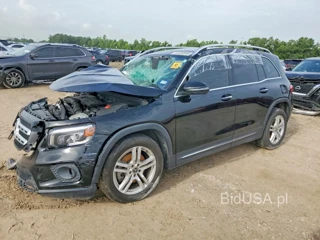 MERCEDES-BENZ GLB 250