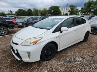 TOYOTA PRIUS THREE