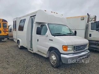 FORD ECONOLINE E350 SUPER DUTY CUTAWAY VAN