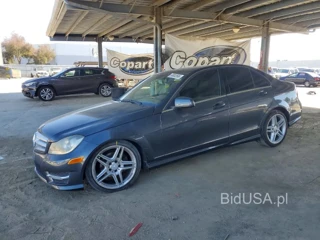 MERCEDES-BENZ C 250