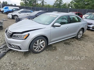 VOLKSWAGEN PASSAT SE