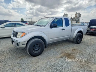 NISSAN FRONTIER XE