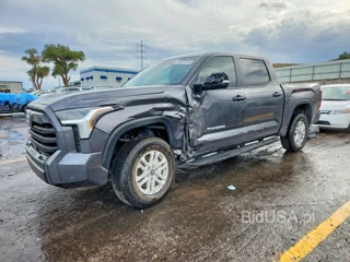 TOYOTA TUNDRA SR5