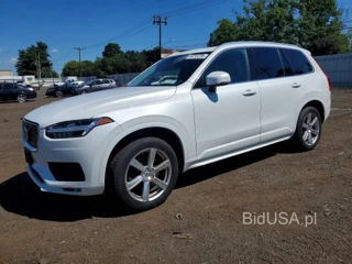 VOLVO XC90 T6 MOMENTUM