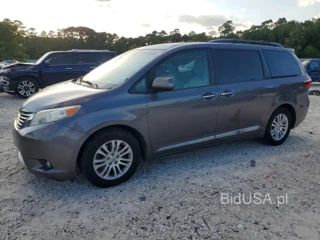 TOYOTA SIENNA XLE 8-PASSENGER