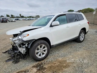 TOYOTA HIGHLANDER PLUS