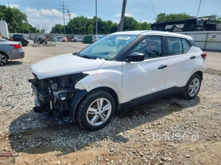 NISSAN KICKS S