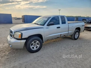 DODGE DAKOTA SLT