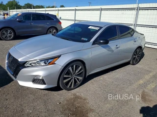 NISSAN ALTIMA SR