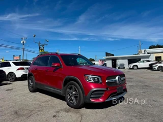 MERCEDES-BENZ GLB 250