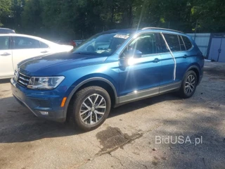 VOLKSWAGEN TIGUAN SE