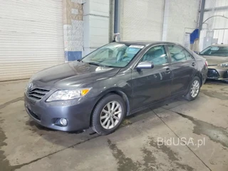 TOYOTA CAMRY XLE