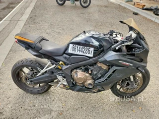 HONDA CBR650 RA
