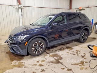 VOLKSWAGEN TIGUAN S