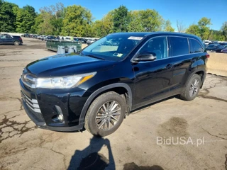 TOYOTA HIGHLANDER XLE