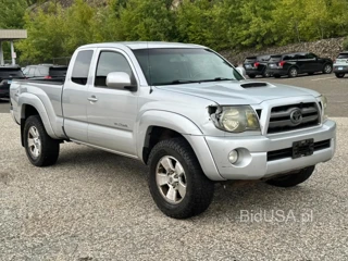 TOYOTA TACOMA PRERUNNER V6