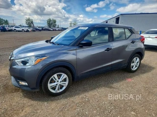 NISSAN KICKS S