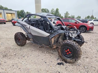 CAN-AM MAVERICK X3 X DS TURBO R