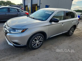 MITSUBISHI OUTLANDER ES