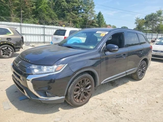 MITSUBISHI OUTLANDER SE