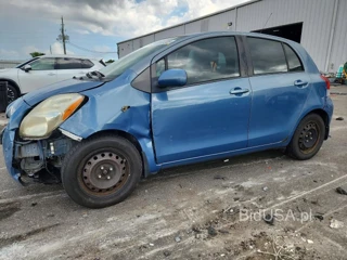 TOYOTA YARIS BASE