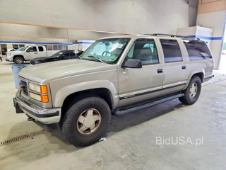 GMC SUBURBAN