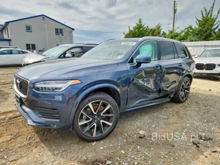VOLVO XC90 T6 MOMENTUM