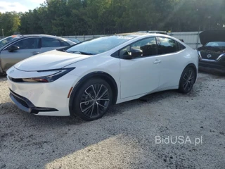 TOYOTA PRIUS XLE