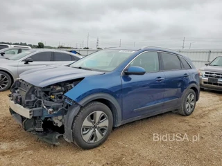 KIA NIRO LX