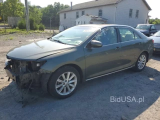 TOYOTA CAMRY XLE