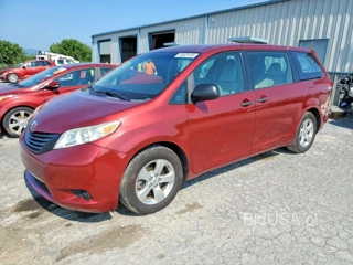 TOYOTA SIENNA L 7-PASSENGER