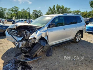 TOYOTA HIGHLANDER SPORT