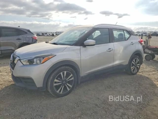 NISSAN KICKS SV