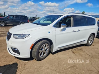 CHRYSLER PACIFICA HYBRID LIMITED