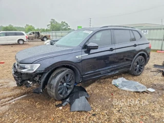 VOLKSWAGEN TIGUAN SE