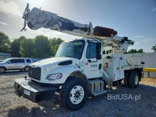 FREIGHTLINER M2