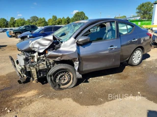 NISSAN VERSA SV