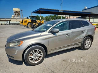 VOLVO XC60 T5 PREMIER