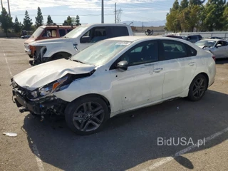 KIA FORTE GT LINE