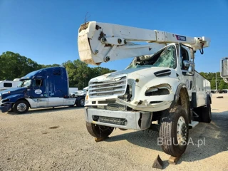 FREIGHTLINER M2
