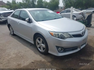 TOYOTA TOYOTA CAMRY SE